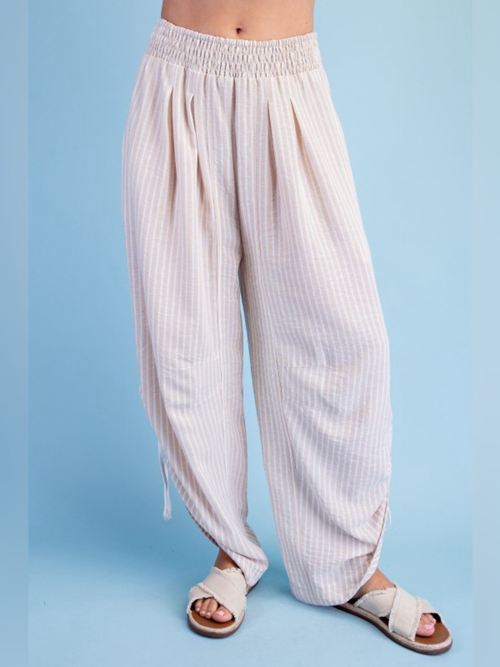 GiGio Latte Striped Barrel Pants with Adjustable Ruched Hem - Picture 2 of 8